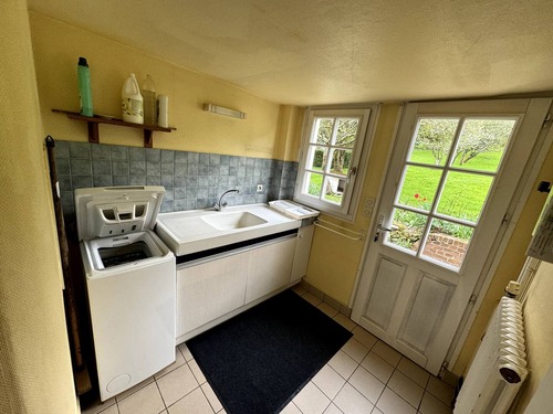 0d7b5254-051a-435b-80d4-bcac203274d7