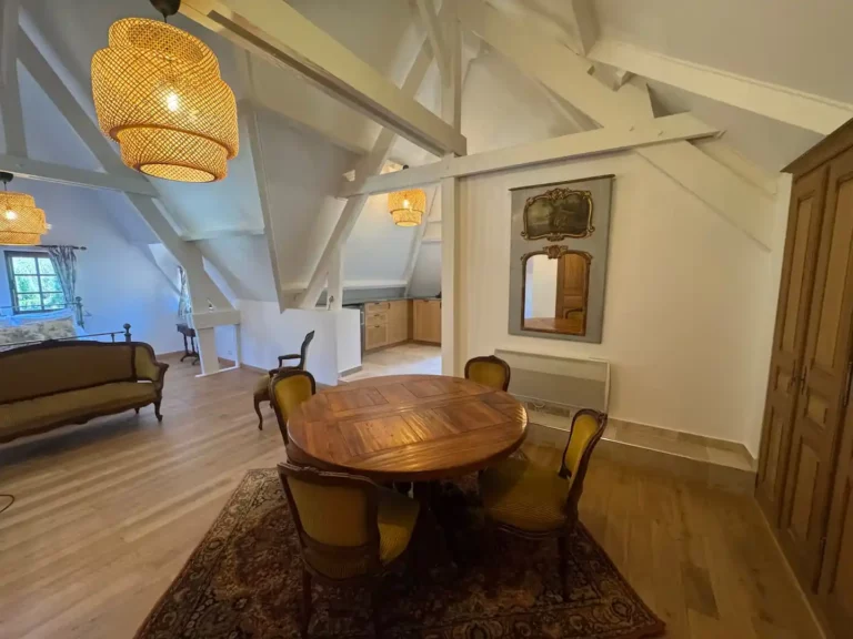 09b51673-54e4-489c-b090-ce6295f38906_2_11zon