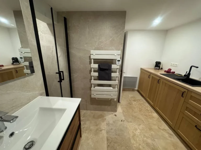 a1c0d981-9667-4e79-8701-1fc3f9d3d918