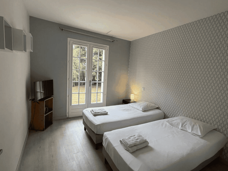 ab846bed-b5ce-43ce-8c54-0e6e025acd26